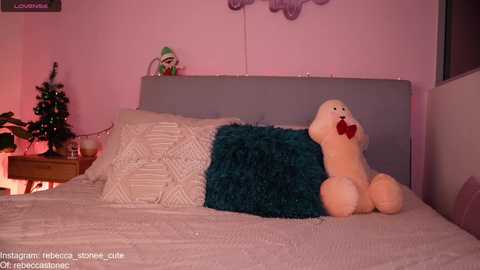 rebeccastonee @ chaturbate on 20231226