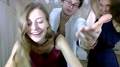 goddess_marylin @ chaturbate on 20231228