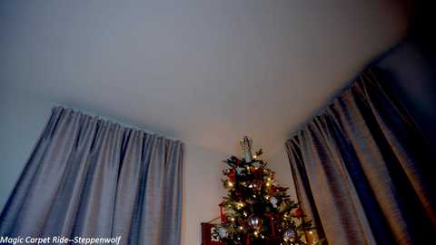 x_lily_x @ chaturbate on 20231229