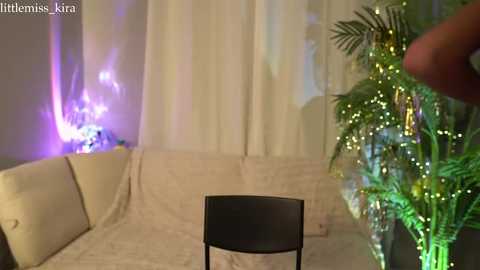littlemiss_kira @ chaturbate on 20231231
