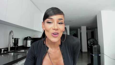 sweetlaurasaenz @ chaturbate on 20240107