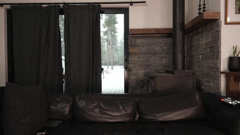 blondefoxsilverfox @ chaturbate on 20240108