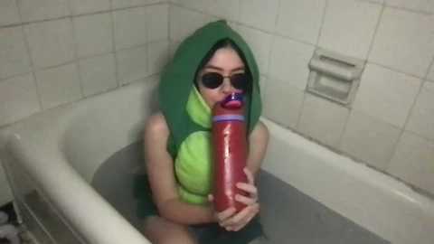 littlesugarpea @ chaturbate on 20240108