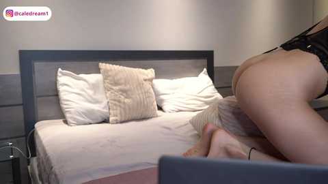 calehot98 @ chaturbate on 20240109