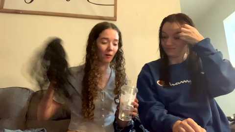 kylieexoxoxo2432 @ chaturbate on 20240110