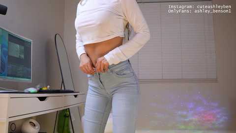 ashley_benson1 @ chaturbate on 20240111