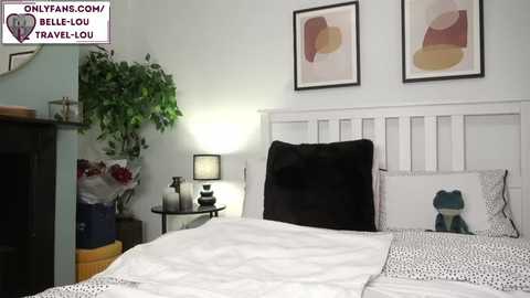 belle_jlou @ chaturbate on 20240111
