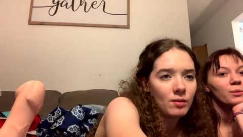 kylieexoxoxo2432 @ chaturbate on 20240111