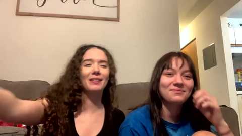 kylieexoxoxo2432 @ chaturbate on 20240112