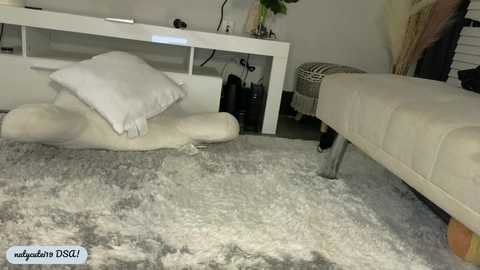 _natycutei19 @ chaturbate on 20240113