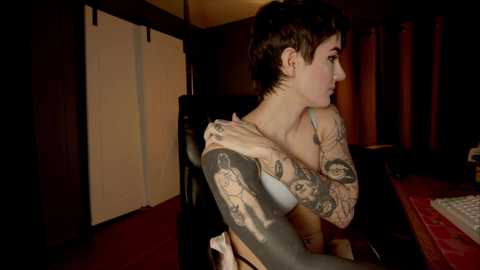 aynmarie @ chaturbate on 20240116