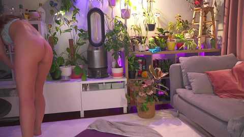 sunniedayz @ chaturbate on 20240116