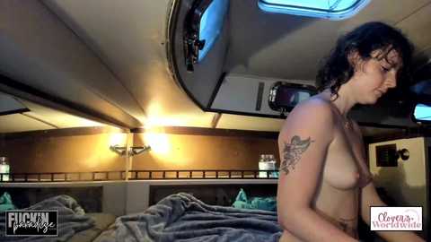 _fuckinparadise @ chaturbate on 20240118