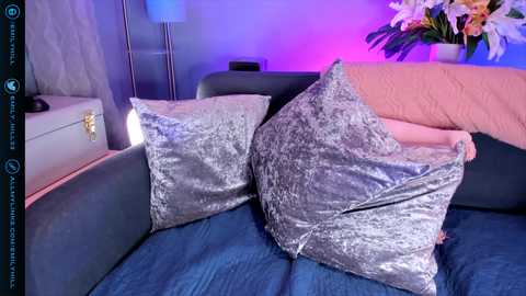 littlee33 @ chaturbate on 20240119