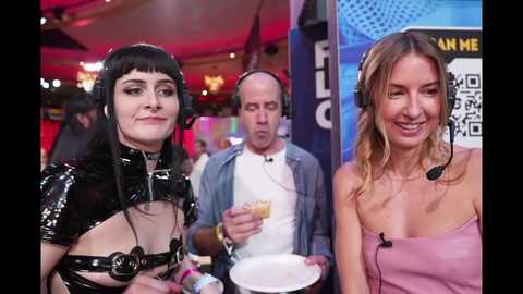 blondefoxsilverfox @ chaturbate on 20240120