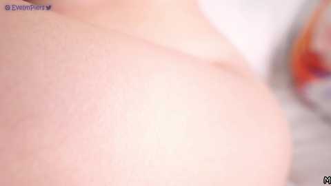 evelynpiers @ chaturbate on 20240121