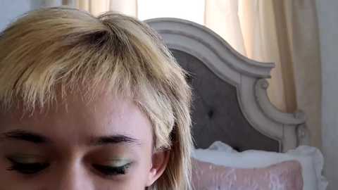 littlegreekflower @ chaturbate on 20240121