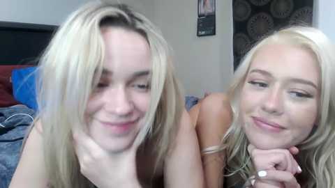 khloekingsleyxoxo @ chaturbate on 20240122