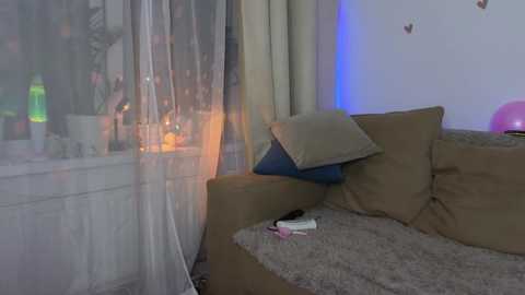 lolliruth @ chaturbate on 20240123