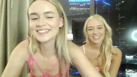 khloekingsleyxoxo @ chaturbate on 20240125