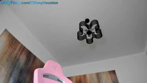 tiffanyhouston_ @ chaturbate on 20240125