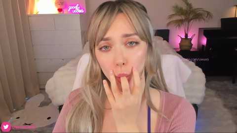 uwuxo @ chaturbate on 20240125