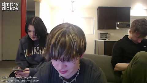 dmitrydickov @ chaturbate on 20240127