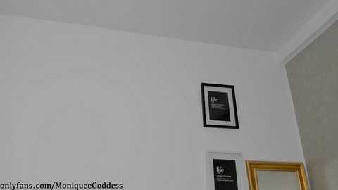 moniqueeass @ chaturbate on 20240130