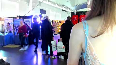 foxy_gamer @ chaturbate on 20240204