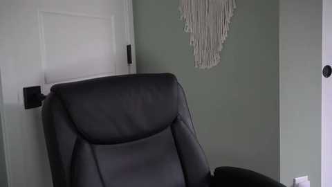 artoftease @ chaturbate on 20240206