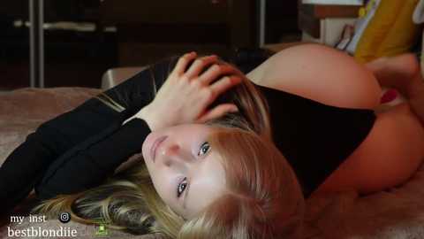 bestblondiiecb @ chaturbate on 20240206
