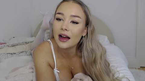 itschanelxx @ chaturbate on 20240206