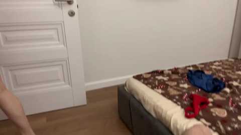 luis7777hui @ chaturbate on 20240206