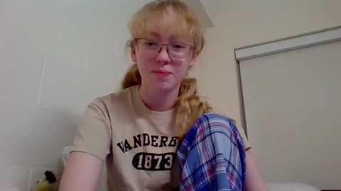 blonde_katie @ chaturbate on 20240207