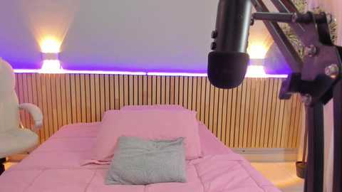 little_effy18 @ chaturbate on 20240209