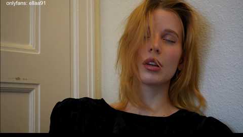 ellaa91 @ chaturbate on 20240211