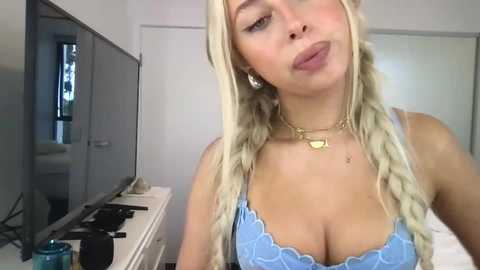 alaiaxox @ chaturbate on 20240212