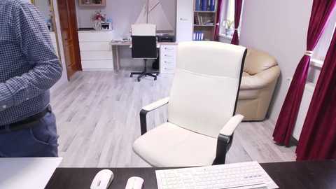 cute00kiara @ chaturbate on 20240212