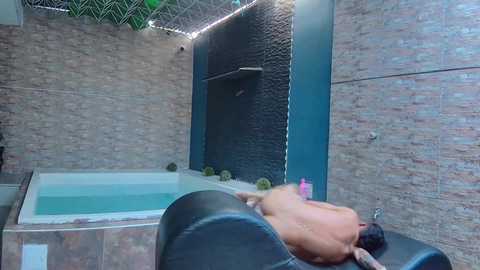 badguyss_bisex @ chaturbate on 20240213