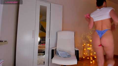 roxy_blue_eyed_ @ chaturbate on 20240218