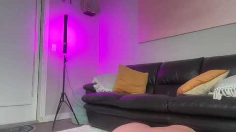 saraloverays @ chaturbate on 20240218