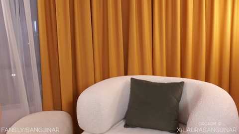 laura_sanguinar @ chaturbate on 20240223