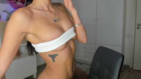 xxx_leila @ chaturbate on 20240223