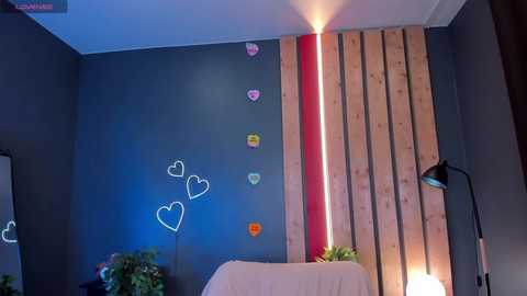 blue_eye_twinkle @ chaturbate on 20240224