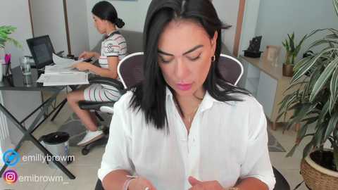 emillybrowm @ chaturbate on 20240228
