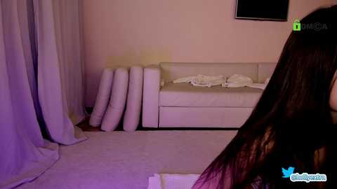 hollyextra @ chaturbate on 20240228