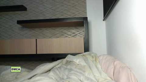 latinella @ chaturbate on 20240228