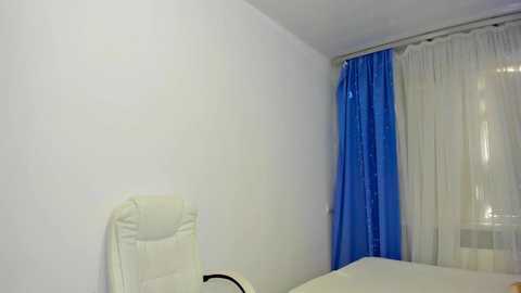 emmika_ @ chaturbate on 20240229