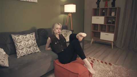 audreycarvin @ chaturbate on 20240305