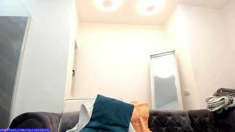 hotfallingdevil @ chaturbate on 20240305